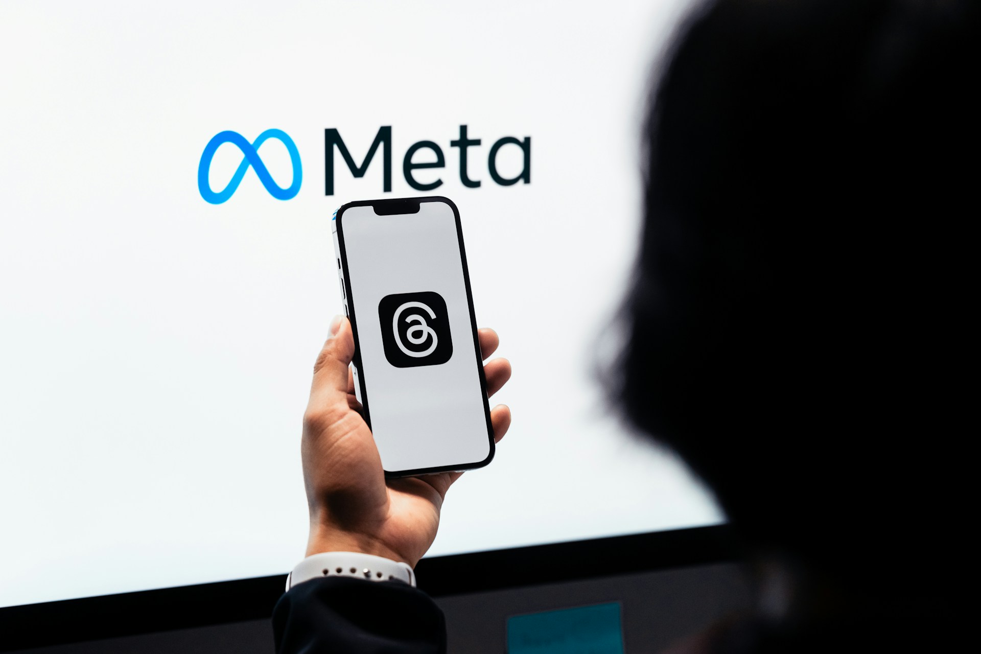 Meta's Threads Bonus Program