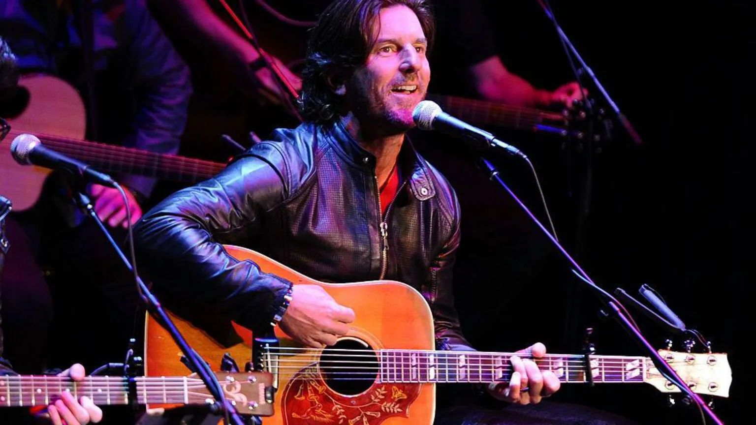 Brett James Killed in US Plane Crash