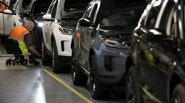 Government Steps In With £1.5bn Loan Guarantee for JLR