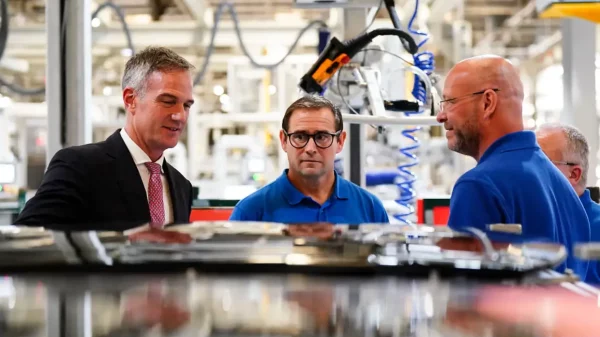 Government Weighs Buying Jaguar Land Rover Parts to Shield Jobs After Cyber-Attack