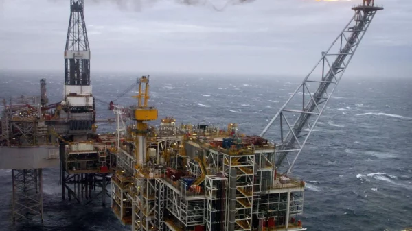 Green Energy Entrepreneur Urges UK to Subsidise North Sea Oil Firms