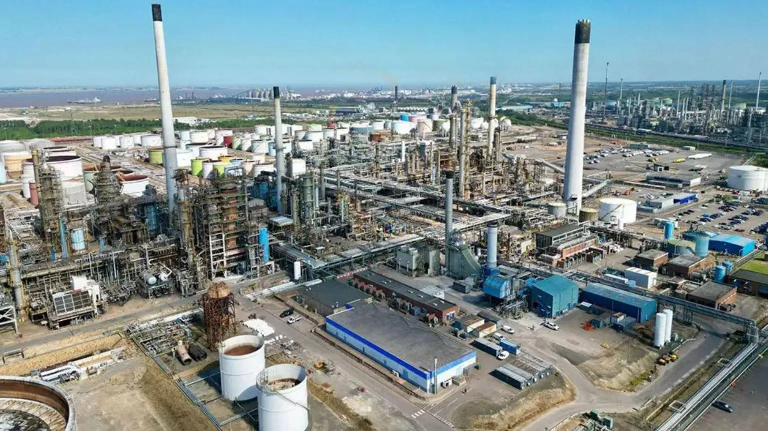 Lindsey Oil Refinery to Cut a Third of Workforce