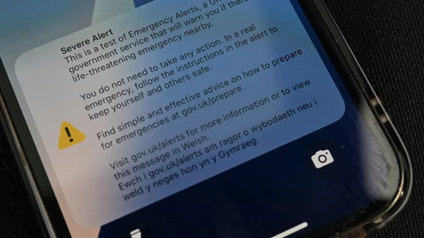 Millions of UK Phones Sound as Government Tests Emergency Alert