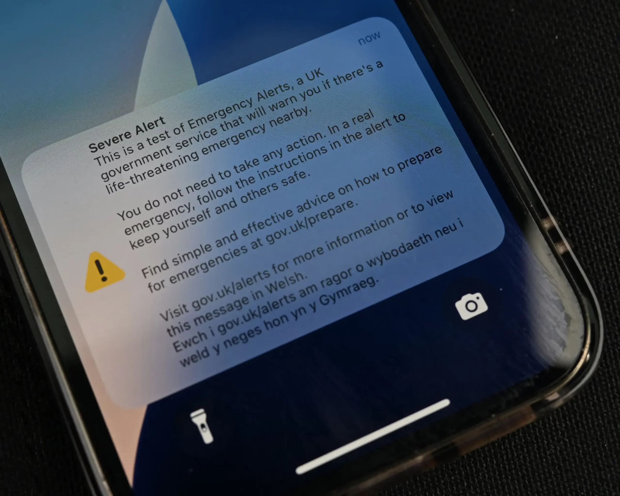 Millions of UK Phones Sound as Government Tests Emergency Alert