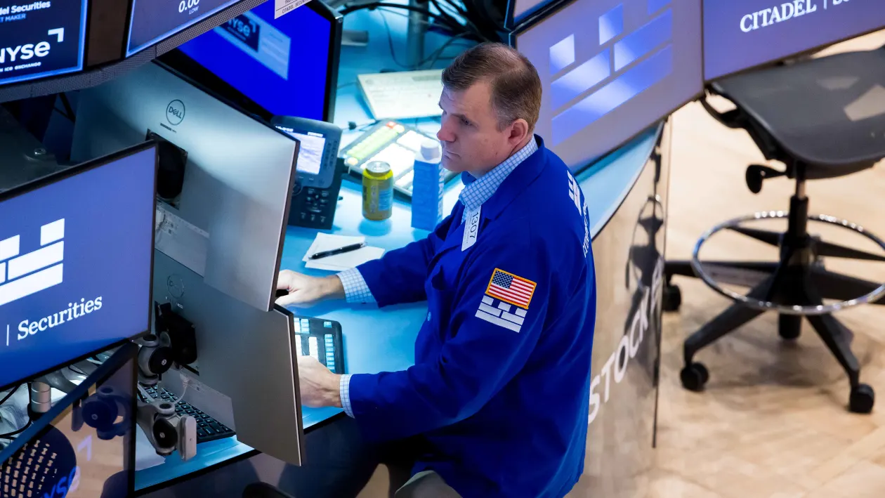 Orsted Shares Fall on Discounted Capital Raise as European Stocks Edge Higher