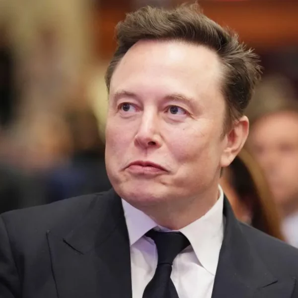 Tesla Proposes Record $1tn Pay Deal for Elon Musk