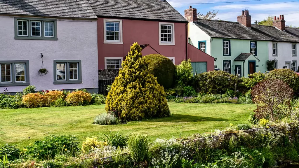 UK house price growth October 2025