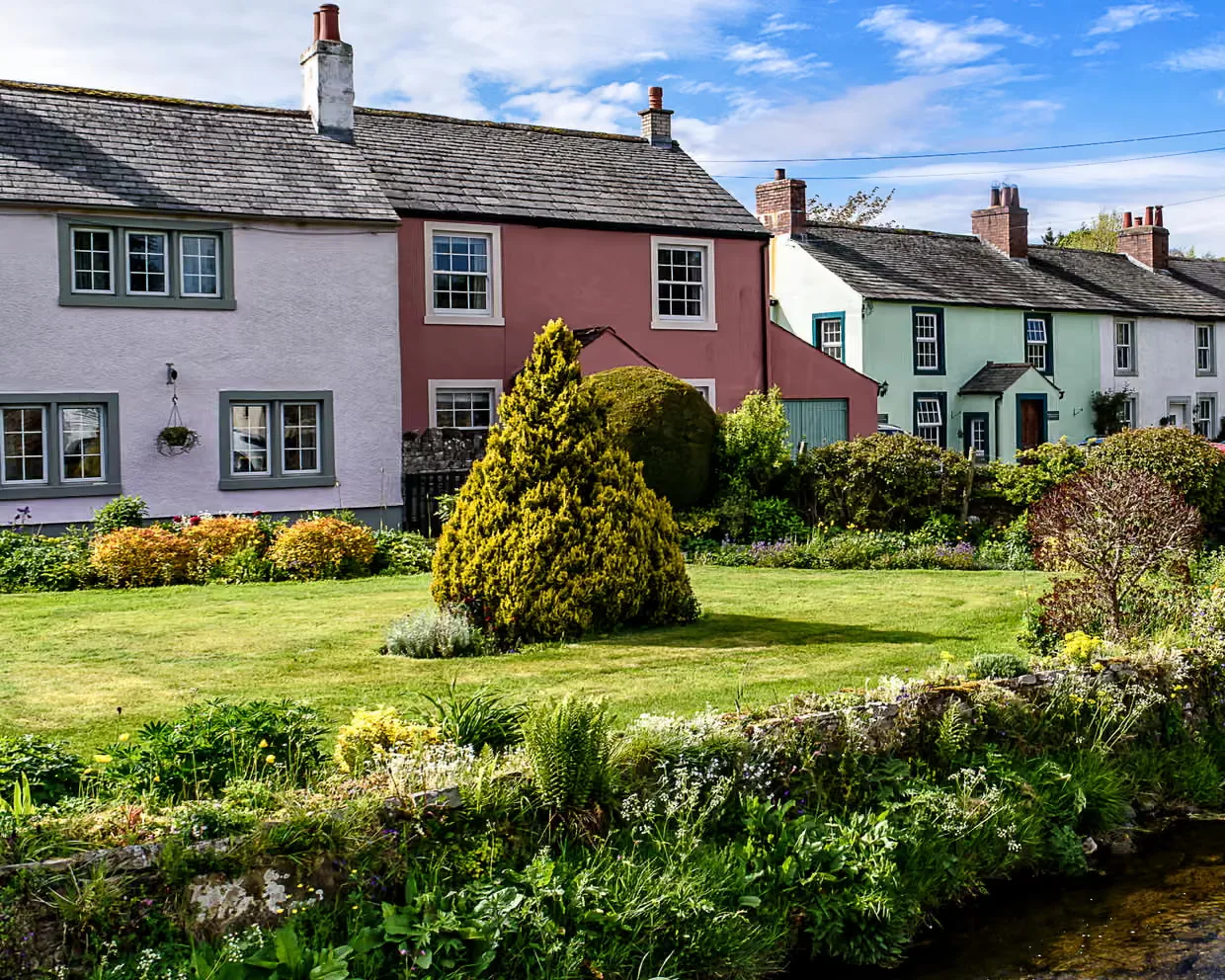 UK house price growth October 2025